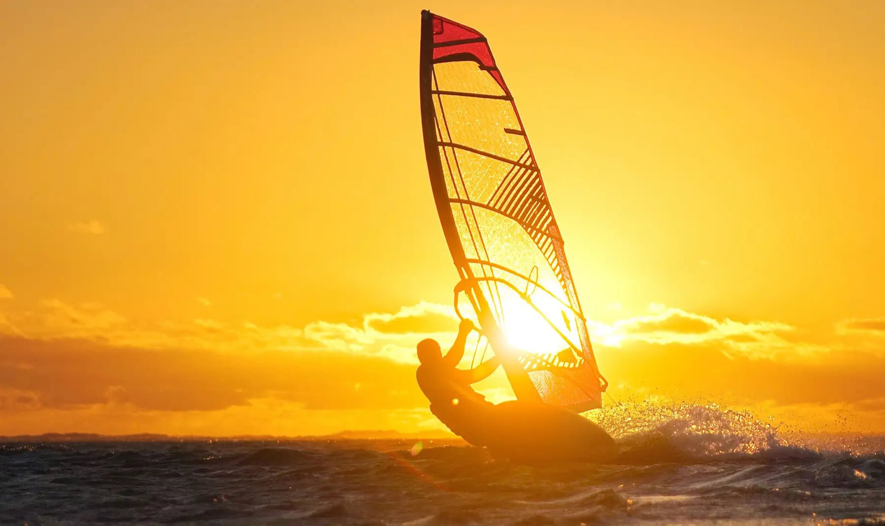 Windsurfen im Fünfseenland