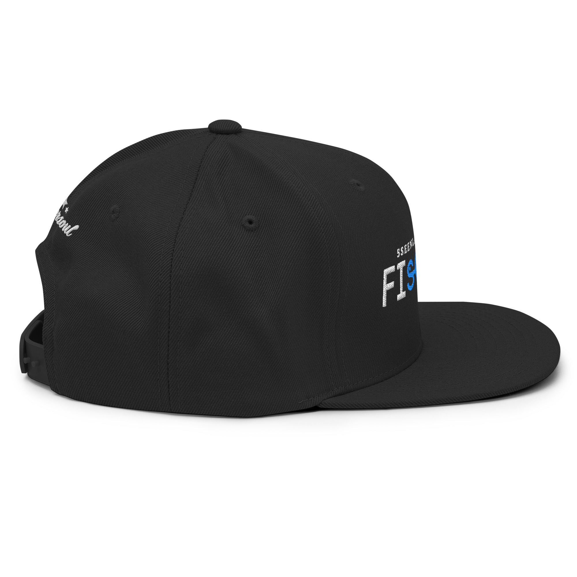 Fischer Cap Schwarz – Seitenansicht, urbaner Look inspiriert vom Lifestyle im Fünfseenland