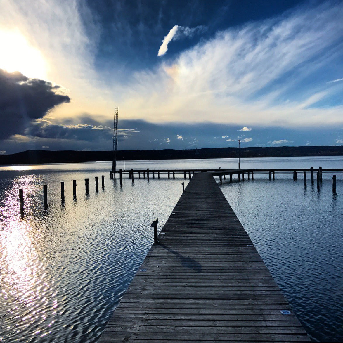 Ammersee Steg im Fünfseenland: Ammersoul Streetwear inspiriert vom See-Lifestyle in Bayern, nahe München, Augsburg, Landsberg