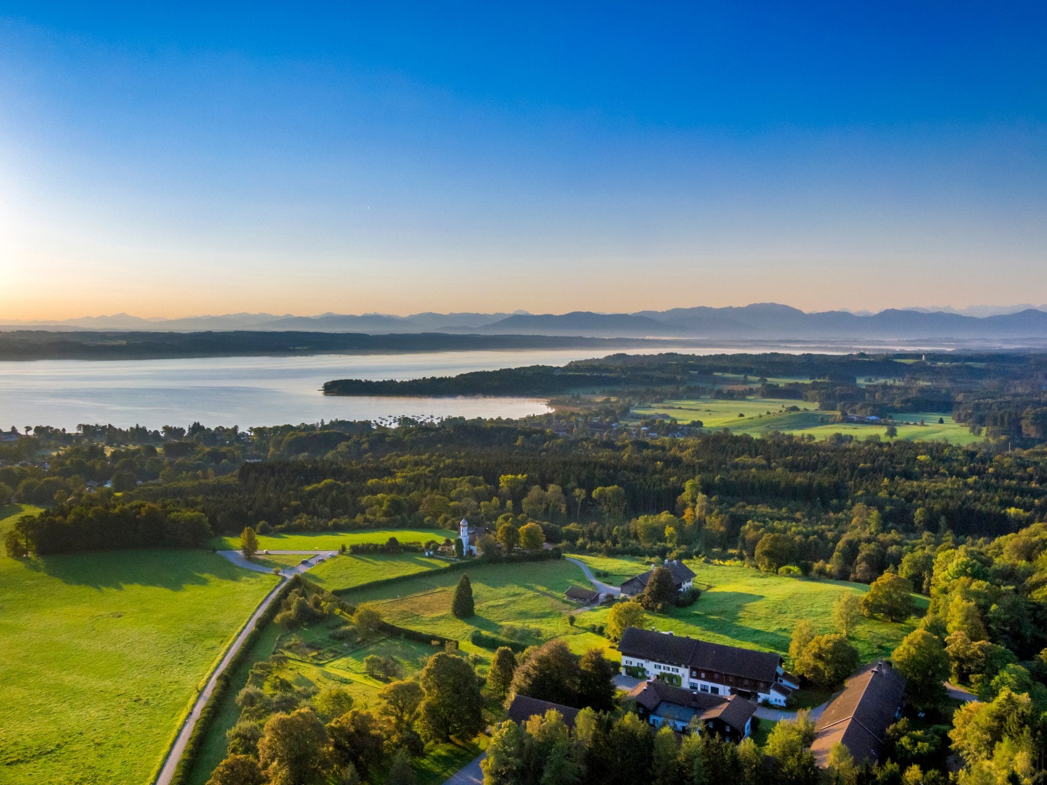 Fünfseenland Kollektion – Hoodies & T-Shirts von Ammersoul einem Modelabel aus Bayern für DE, AT, CH.