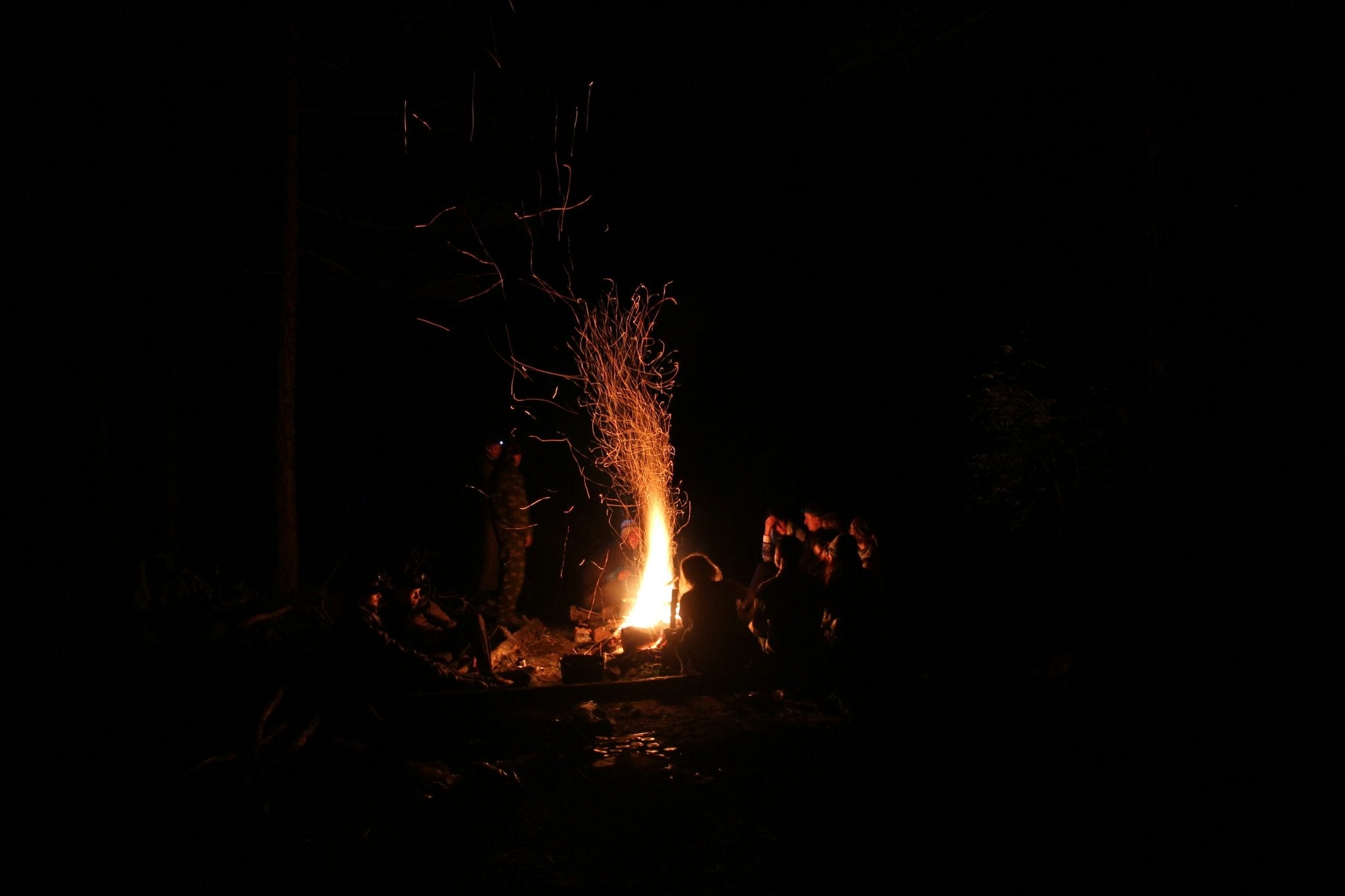 Ammersoul Mood: Gruppe am Lagerfeuer am Ammersee, Starnberger See, Wörthsee bei Landsberg, München, Augsburg