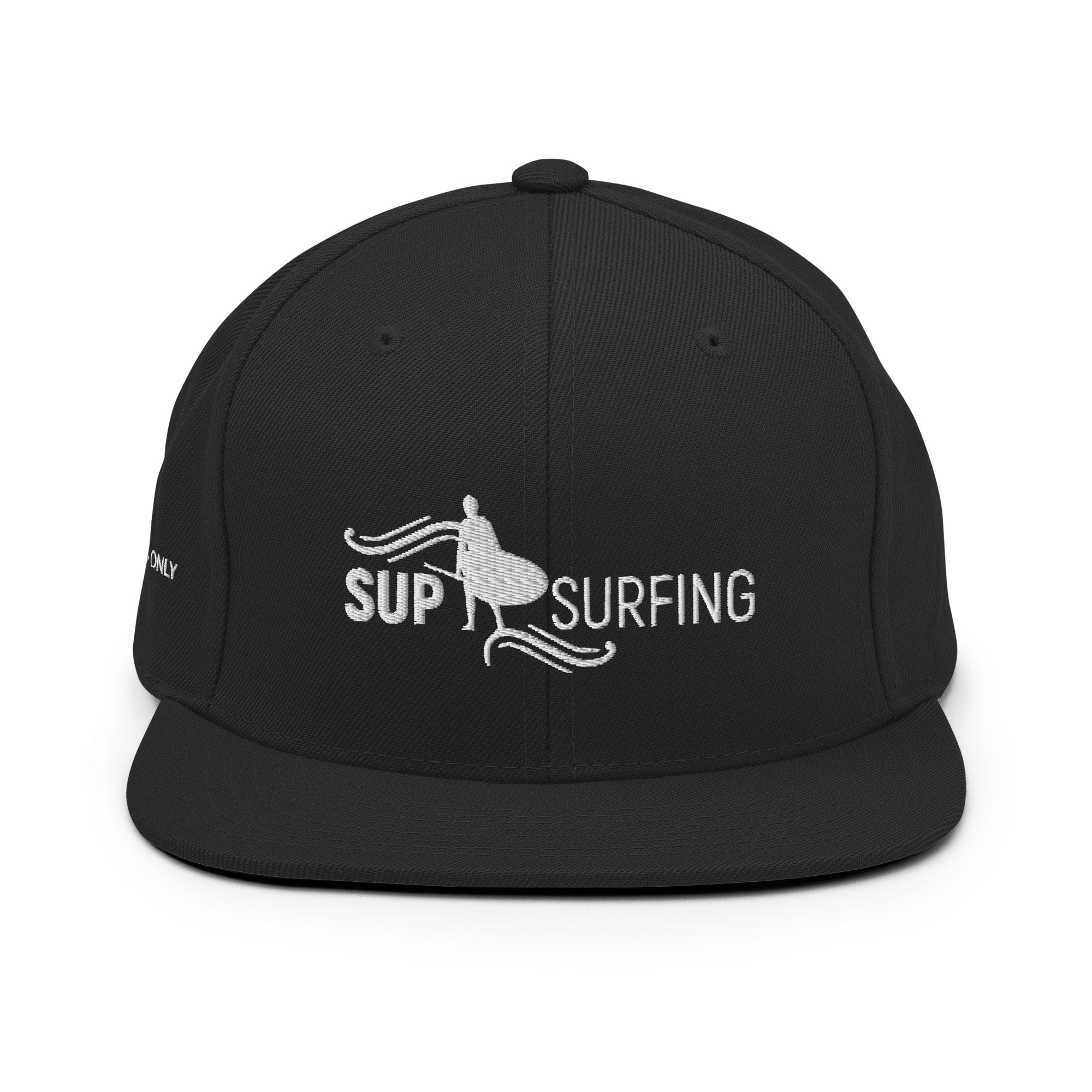 SUP Stand-Up-Paddling Cap Schwarz – Detail flacher Schirm inspiriert vom SUP am Pilsensee & SUP in Augsburg